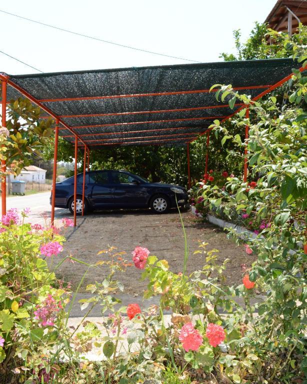 Theodore Apartments زاخارو المظهر الخارجي الصورة