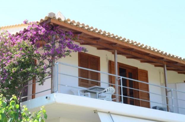 Theodore Apartments زاخارو المظهر الخارجي الصورة